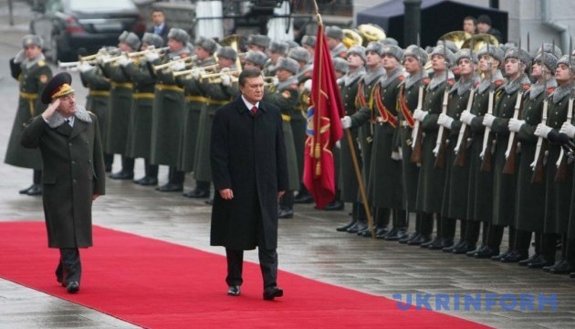Колишній головнокомандувач Збройних сил судиться з Міноборони