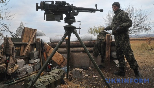 Силовики відбили атаку бойовиків під Луганським 