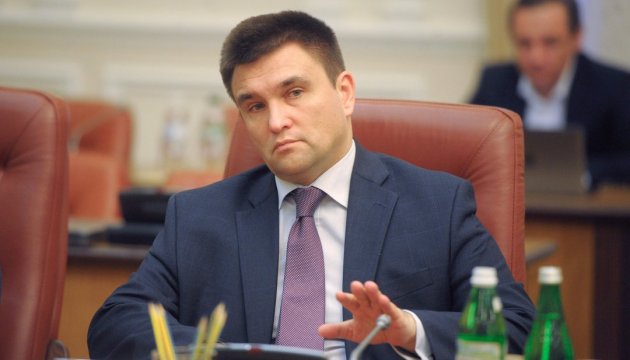 Außenminister Klimkin besucht China