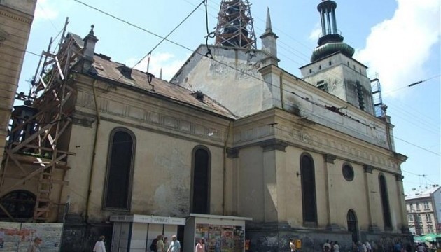 У Львові намагалися вкрасти мідний дах музею Пінзеля