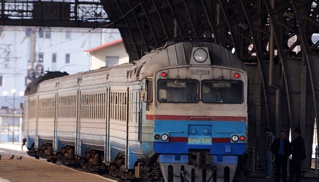 En febrero Ukrzaliznytsia lanza una aplicación móvil para compra de billetes de tren