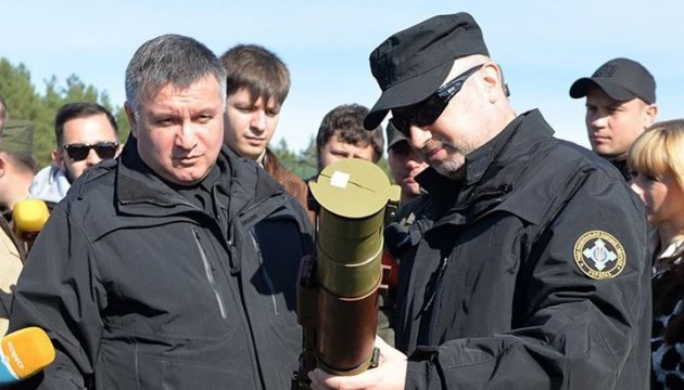 Turchynov promises to provide National Guard with military equipment and modern weapons