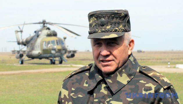 Порошенко звільнив командувача Сухопутних військ