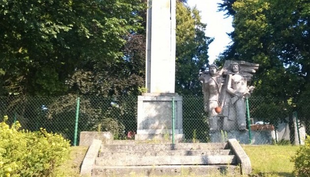 У Польщі хочуть демонтувати ще один пам’ятник радянським солдатам