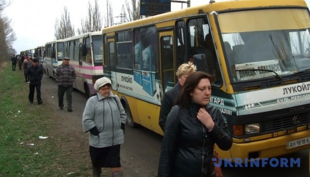 Checkpoints in Donetsk Region to work two hours longer