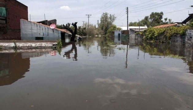 Повінь у Південній Америці: евакуювали 150 тисяч осіб 