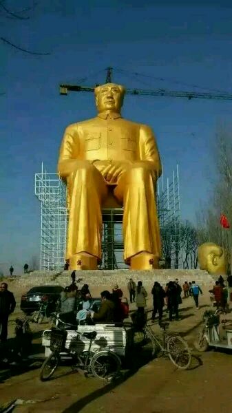 В Китае демонтировали установленную несколько дней назад статую Мао Цзэдуна
