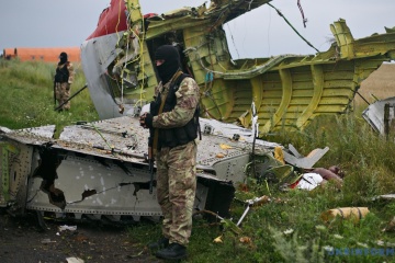 Прокуратура повідомила про підозру охоронцю уламків збитого Росією MH17