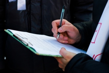 Более 50% украинцев - против предоставления русскому статуса государственного языка