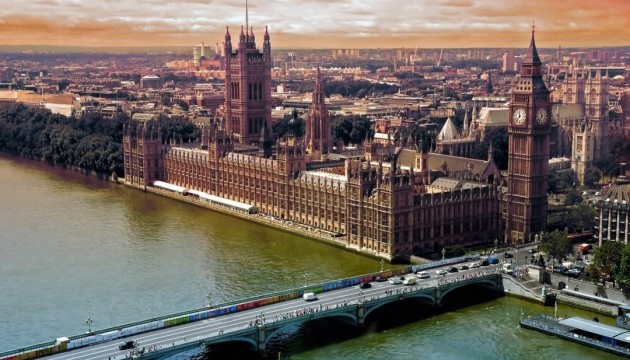 У Лондоні туристів возять по маєтках українських і російських олігархів