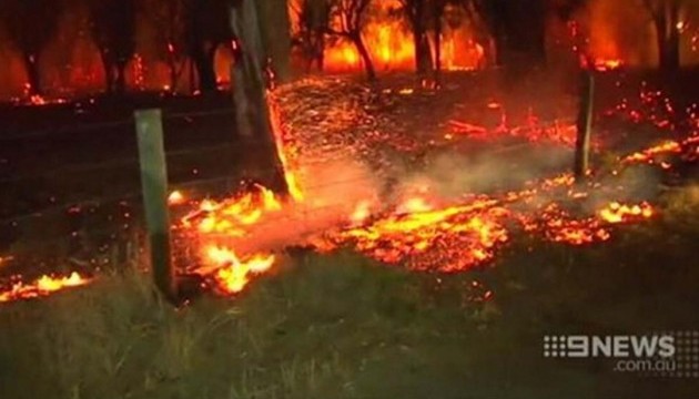 Пожежі на заході Австралії: сотні евакуйовані, десяток госпіталізовані