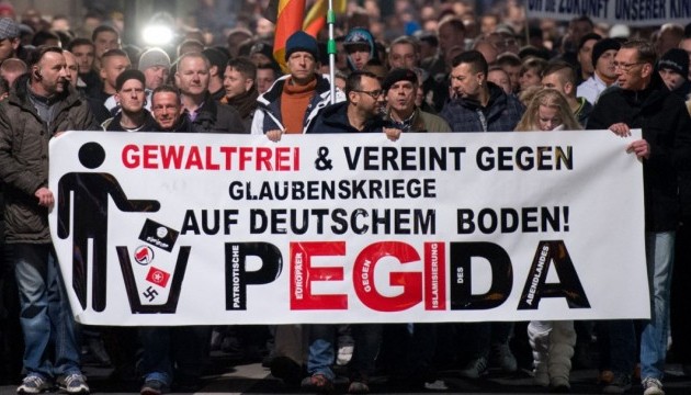 Німецькі правоекстремісти їдуть 