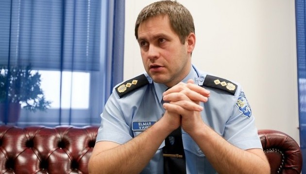 Голову естонської поліції звинуватили в розтраті 140 євро. На чоботи
