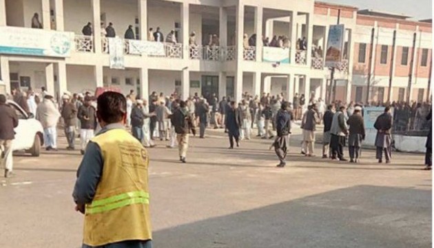 Жертв нападу на університет у Пакистані вже 25