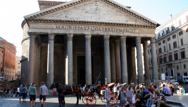 Вхід в римський Пантеон запропонували зробити платним