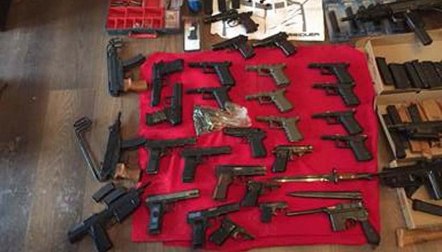 Репортаж про румунських торговців контрабандною зброєю назвали фейком