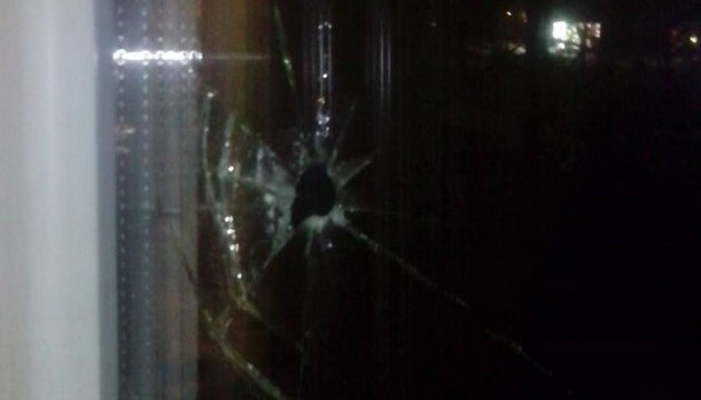 Поліція розслідує обстріл будинку помічника нардепа у Харкові
