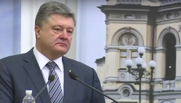 Poroshenko establishes Ukraine’s delegation for talks with Poland