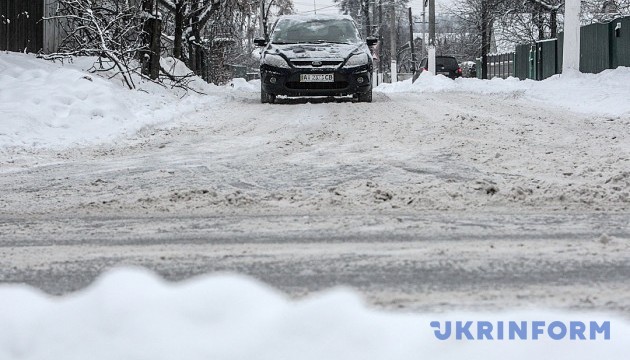 Кличко обіцяє, що взимку київські вулиці не посипатимуть реагентами