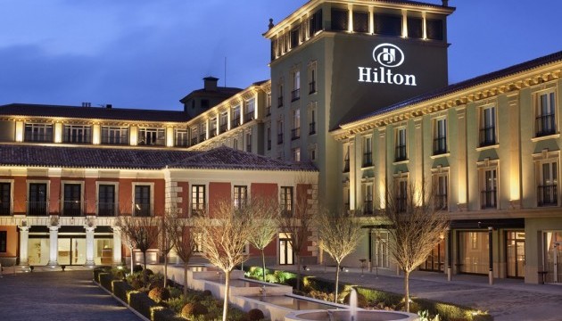 Hilton відкриває мережу економ готелів  