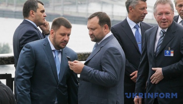 МЗС пояснив, як анулював паспорти екс-регіоналів і чиновників Януковича