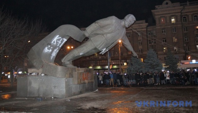 Поліція розслідує знесення пам’ятника Петровському