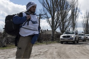 OSCE spots howitzers, mortars and tanks in violation of withdrawal lines in Donbas