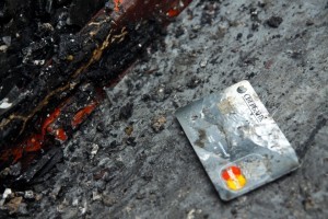 В Україні заборонили платіжні картки банків Росії та Білорусі