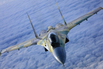 Russland verlegt Kampfflugzeuge Suchoi SU-35 nach Belarus
