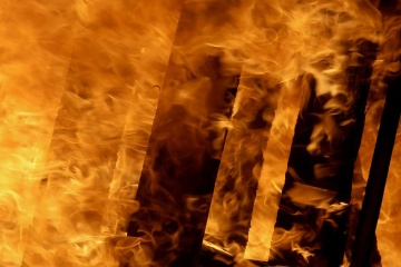 У Києві горів склад на бульварі Лепсе