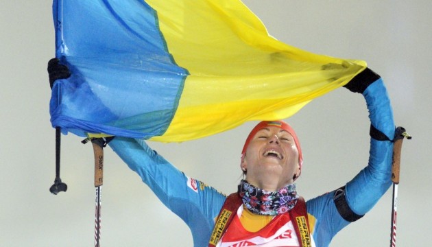 乌克兰冬季两项运动员在世界杯接力赛中夺金