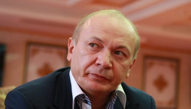 Аваков пояснив, чому Іванющенко досі відсутній на сайті Інтерполу