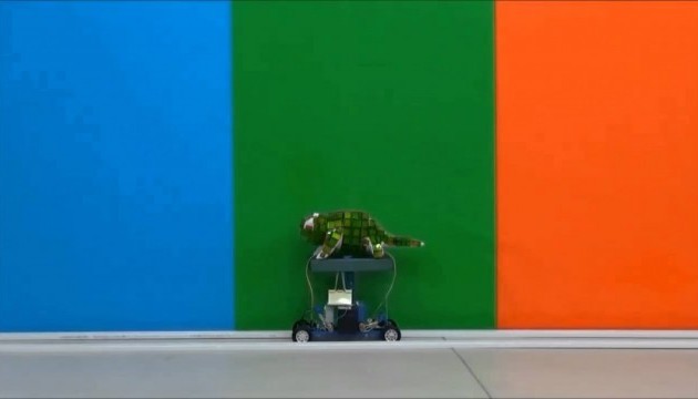 Інженери продемонстрували робота-хамелеона