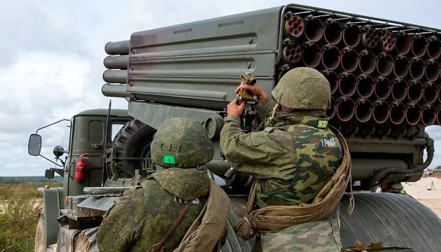 На адмінкордоні Криму окупанти розгорнули «Гради» в бойові порядки - Лисенко