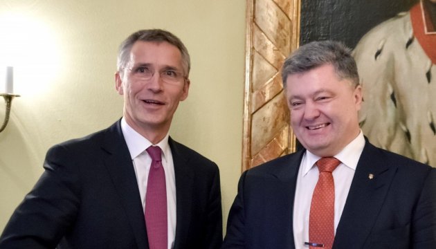 Stoltenberg planifica reunirse con Poroshenko en el marco de la Conferencia en Múnich