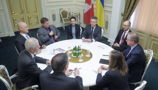 Канада закликає Україну залишатися на шляху реформ