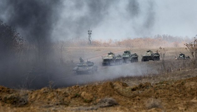 Доба в АТО: терористи гатять з артилерії і танків