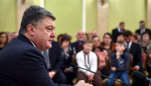 Poroschenko trifft sich mit Außenministern von Deutschland und Frankreich