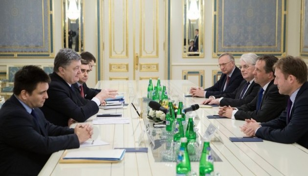 Порошенко розповів парламентарям з ЄС про реформи в Україні