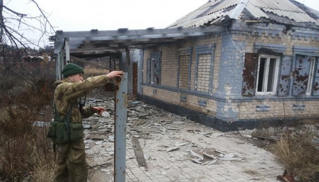 Donbass: Schyrokyne unter starkem Beschuss