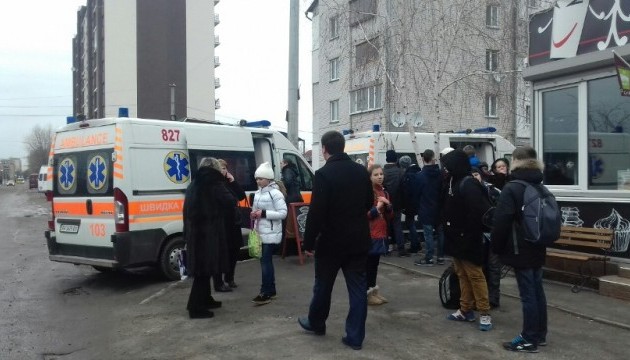 У школі Крюківщини учні розпилили сльозогінний газ – ДСНС