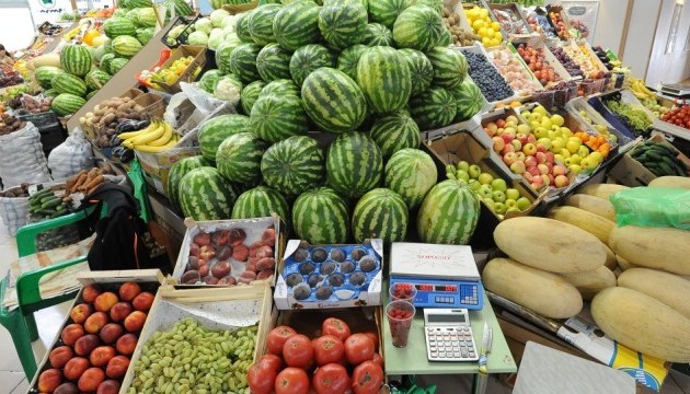росіяни змушують херсонських аграріїв продавати овочі в Крим за копійки