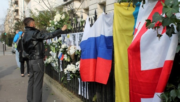 У Парижі пройшла акція пам'яті Бориса Нємцова
