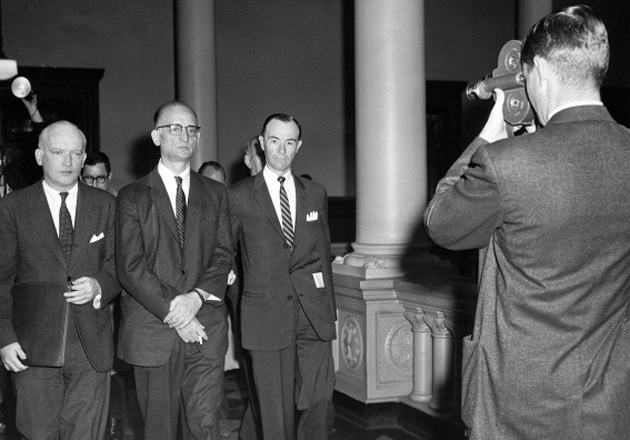 Обмін радянського розвідника Рудольфа Абеля, заарештованого 21 червня 1957 року в Нью-Йорку, на американського льотчика Френсіса Пауерса / Фото: AP Photo