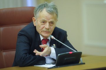 Джемилев призвал Канаду расширить санкции против России