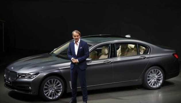 BMW представив новий флагманський седан