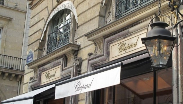 Озброєні злодії пограбували паризьку ювелірку «Шопард»