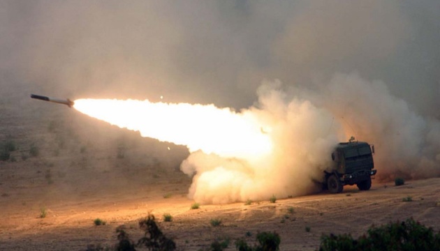 HIMARS знищив ешелон із понад 40 вагонів, який прибув із Криму на Херсонщину