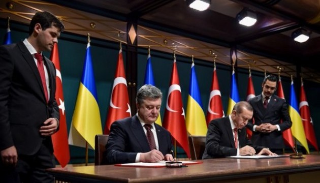 Poroschenko: strategische Partnerschaft mit der Türkei sei gegen niemanden gerichtet 