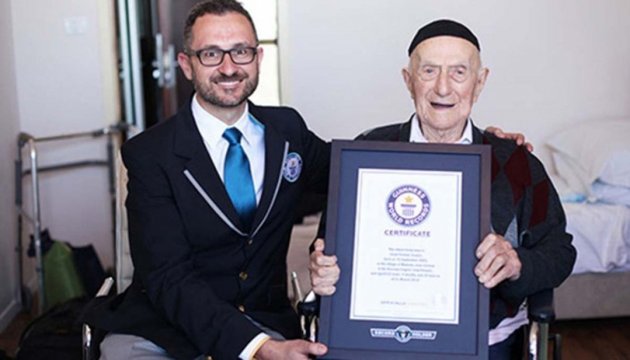 Найстарішим чоловіком у світі став колишній в'язень Освенцима